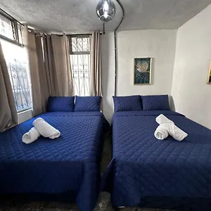  Pensión Casa Magnolia Guatemala